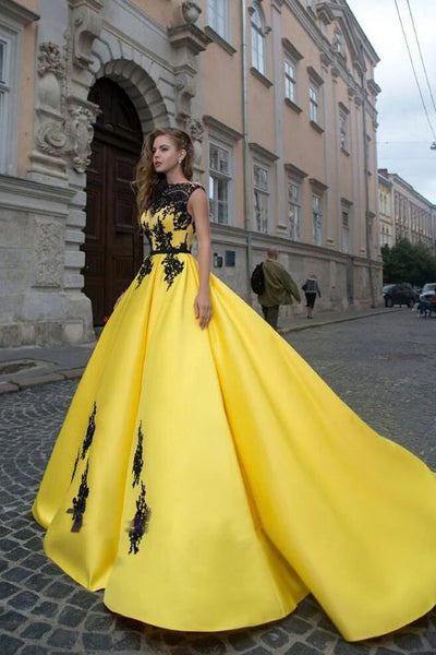 Black and yellow evening clearance gown